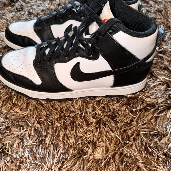 Nike Dunk High White and Black - Picture 4 of 6